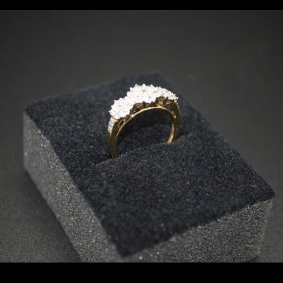 10K Yellow and white gold genuine diamond ring 1/2 CTTW size 7